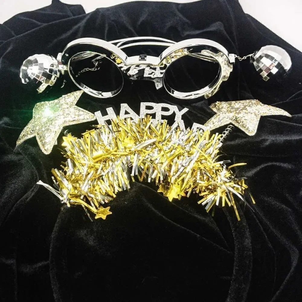 New Year Cheer bring bling